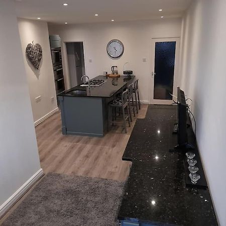 Fabulous Terrace Cottage Blackpool Extérieur photo
