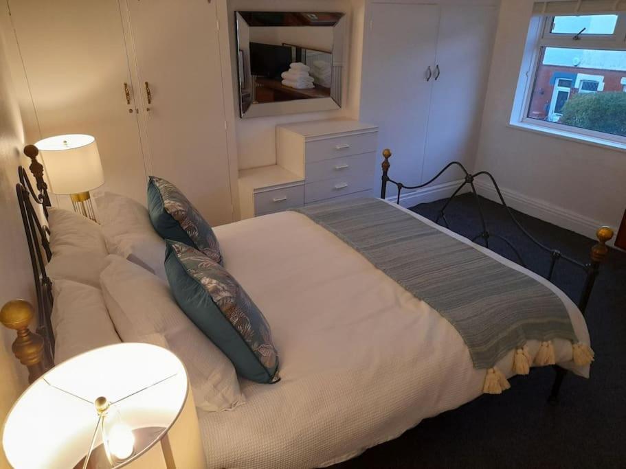 Fabulous Terrace Cottage Blackpool Extérieur photo